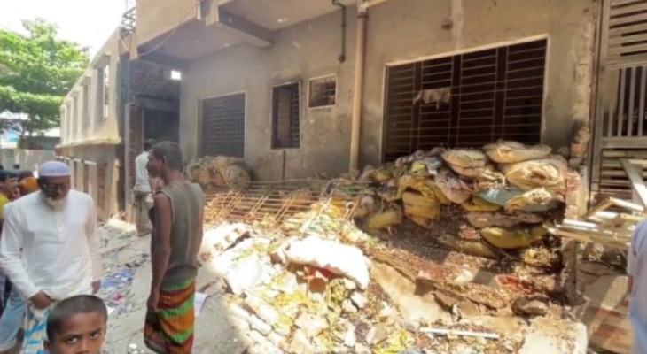 নারায়ণগঞ্জে একই পরিবারের দগ্ধ পাঁচজনের মধ্যে একজনের মৃত্যু